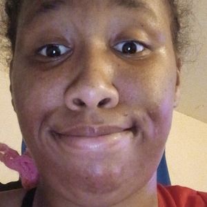 Meet your Posher, Desiree